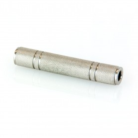 Adaptador de metal: Jack 6.3 mm Socket - & GT Jack 6.3 mm Socket.- Paquete: 100 piezas cada bolsa de polietileno.
